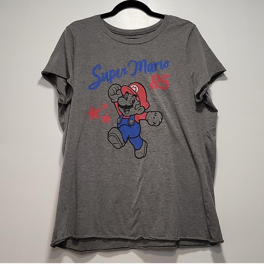 Torrid Super Mario Graphic Tee Size 2 - Picture 2 of 4